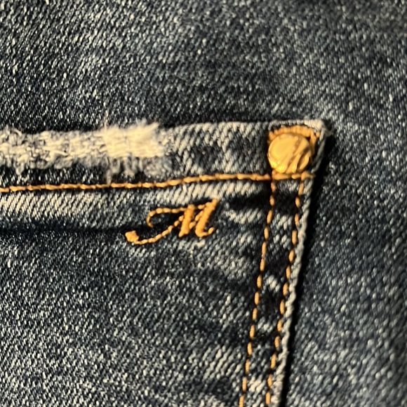 MAVI Jean Co. Medium Wash Denim 5 Pocket Riveted Distressed Zipper Shorts Sz 30 - Picture 12 of 12